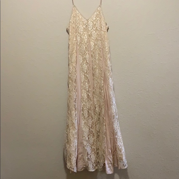 Dress - Picture 1 of 5